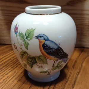 Lefton Hand Painted Jar/Vase, Excellent Condition